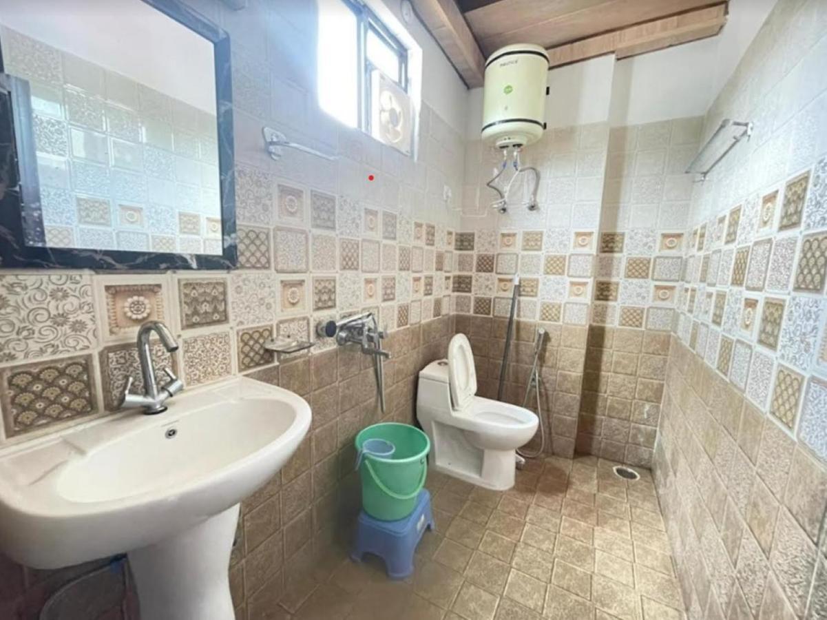 Oak Wood Homestay Banikhet Dalhousie Εξωτερικό φωτογραφία