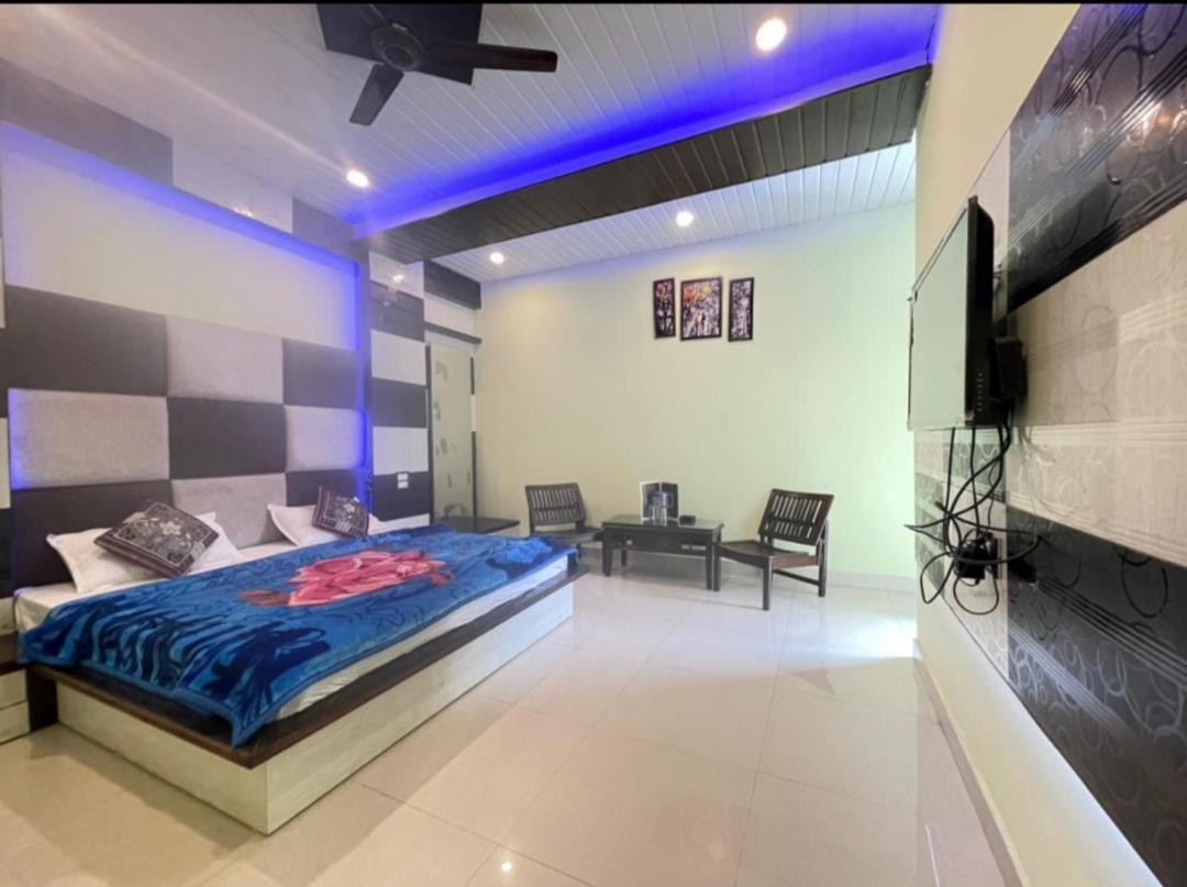 Oak Wood Homestay Banikhet Dalhousie Εξωτερικό φωτογραφία